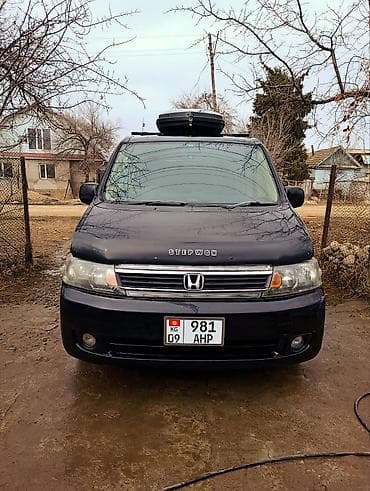 Honda Stepwgn: 2004 г., 2 л, Автомат, Газ, Минивэн