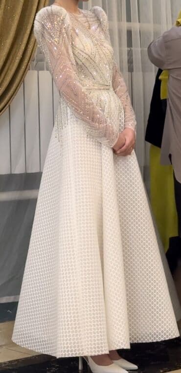 прокат национальных костюмов для детей: Свадебное платье, M, Дизайнерское, Б/у — 2