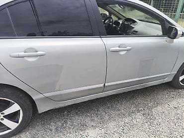 Продажа авто: Honda Civic: 2006 г., 1.3 л, Вариатор, Гибрид, Седан — 7