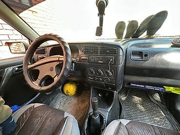 vw: Volkswagen Golf Variant: 1994 г., Механика, Универсал — 2