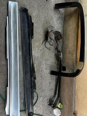 2 0 alt: Наружные накладки порогов Toyota — 1