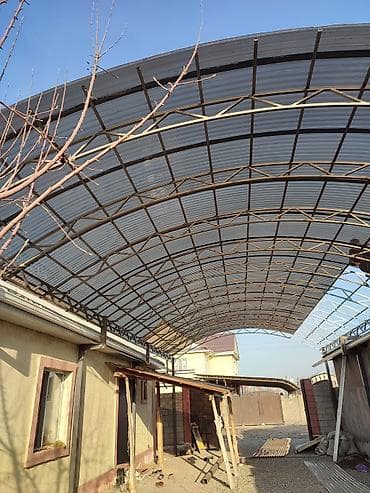 Распашные ворота: Кованые ворота с калиткой и навесом из поликарбоната - Комплект — 2