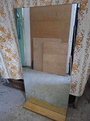 berber mirror second hand: Продаю навесное зеркало (с крючками, с полочкой), размер 0,50 х100 = — 2