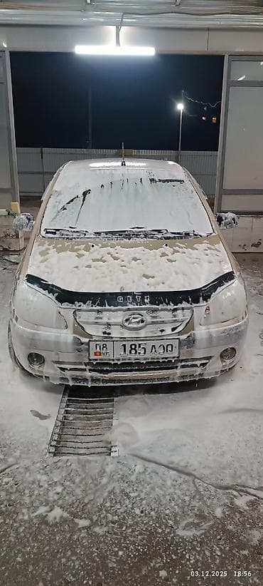 Транспорт: Hyundai Getz: 2008 г., 1.4 л, Механика, Бензин, Хэтчбэк — 4