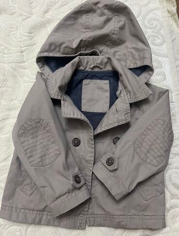 дождевик детский: Тренч детский от Waikiki 
На 1,5-2 года 
500 сом 
Состояние нового — 3