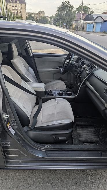 jac 9: Toyota Camry: 2017 г., 2.5 л, Автомат, Бензин, Седан — 6