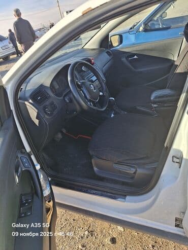 купить резину китайского производства: Volkswagen Polo: 2017 г., 1.6 л, Автомат, Бензиновая, Седан — 2