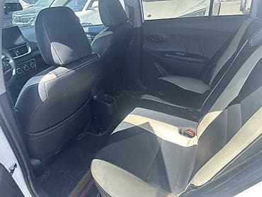 byd e3: Toyota Yaris: 2022 г., Автомат, Бензин, Кроссовер — 5