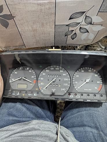 спидометр самурай: Щиток приборов Volkswagen 1993 г., Б/у, Оригинал, Германия — 1