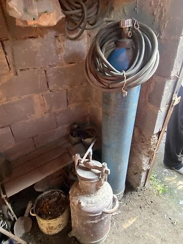 ацетилен генератор: Комплект газосварочного/газорезательного оборудования. Состав: - — 2