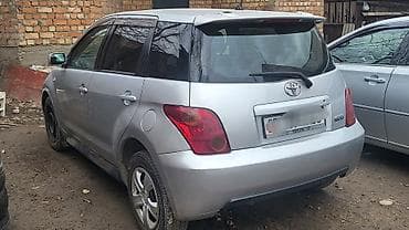 sl 55: Toyota ist: 2004 г., Автомат, Бензин — 4