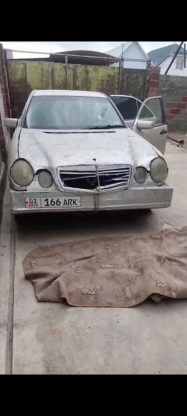 Продажа авто: Mercedes-Benz E-Class: 1997 г., Седан — 4
