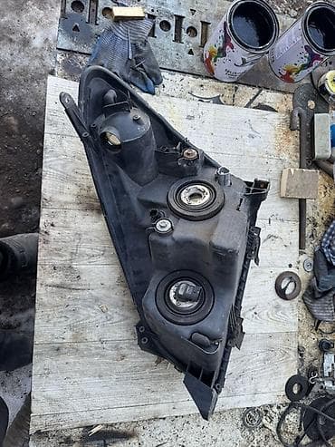 Алдыңкы сол фара Toyota — 3