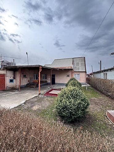 дом 40000: 🔷🏡 ПРОДАЁТСЯ ДОМ 📍 Начало Ак-Орго, ул. Чолмок (между ул. Гагарина и — 2
