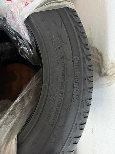 r18 245 40: Шины 235 / 60 / R 17, Лето, Комплект, Легкий коммерческий транспорт (C/LT), Германия, Continental — 1
