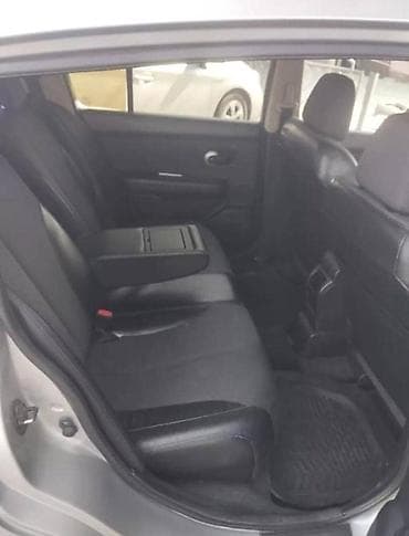 21 style bmw: Nissan Tiida: 2004 г., 1.5 л, Вариатор, Бензин, Хэтчбэк — 6