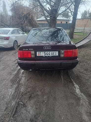 Audi: Audi 100: 1991 г., Механика, Бензин, Седан — 4