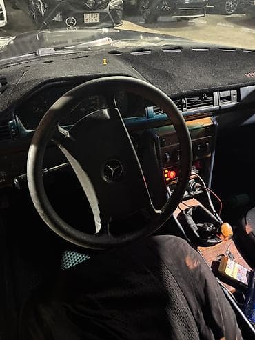 Продажа авто: Mercedes-Benz W124: 1991 г., 2.3 л, Механика, Бензин, Седан — 6