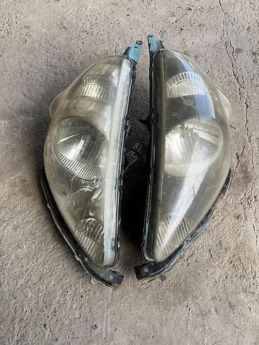 фит фара: Комплект передних фар Honda 2003 г., Б/у — 1