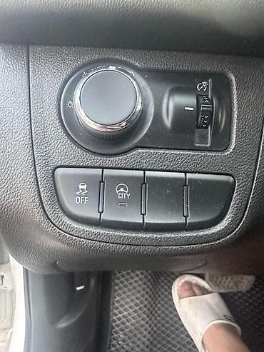 Chevrolet Spark: 2020 г., 1 л, Автомат, Бензин, Хэтчбэк — 10