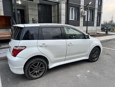 mini cooper: Toyota Ist: 2004 г., 1.5 л, Автомат, Бензин, Хэтчбэк — 3