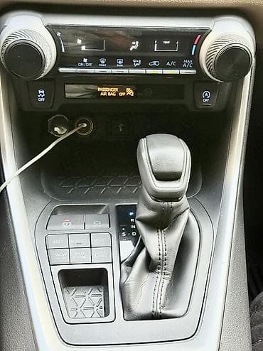 Toyota RAV4: 2019 г., 2.5 л, Автомат, Бензин, Кроссовер — 7