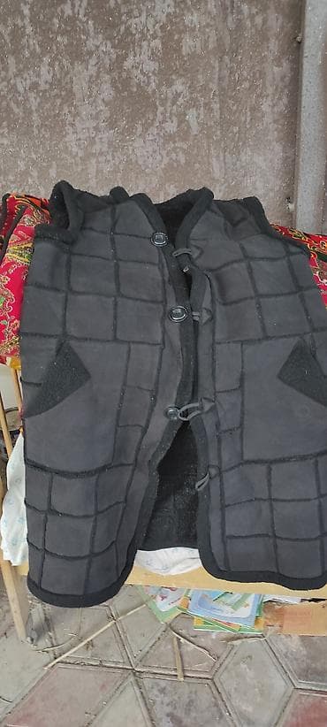 Длинная теплая безрукавка