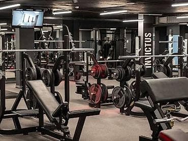 боксерский набор: Абонемент в фитнес‑клуб Invictus GO - Профессиональная зона силовых — 2
