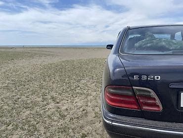 Транспорт: Mercedes-Benz E-Class: 2000 г., 3.2 л, Автомат, Бензин, Седан — 2