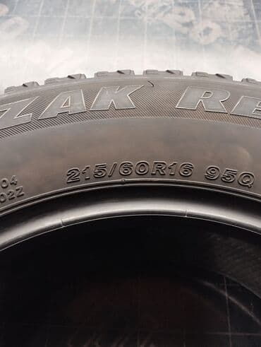 покрышка от трактора бу: Шины 215 / 60 / R 16, Зима, Б/у, 1 шт, Легковые, Япония, Bridgestone — 2