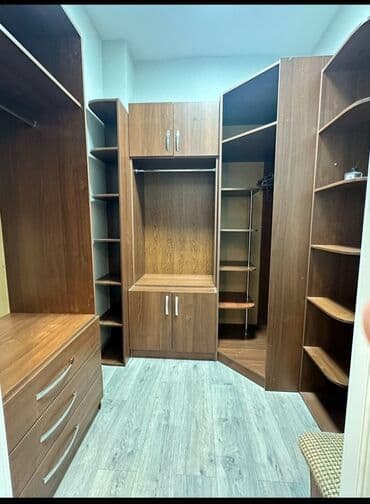 купить квартиру в итальянском квартале: 3 комнаты, Собственник, Без подселения, С мебелью полностью — 4