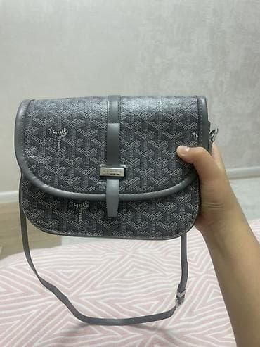 Сумкалар: Сумка через плечо Goyard (серый) - Компактная кросс-боди с фирменным — 2