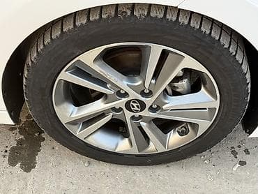 чери: Hyundai Elantra: 2018 г., 1.6 л, Автомат, Бензин, Седан — 5