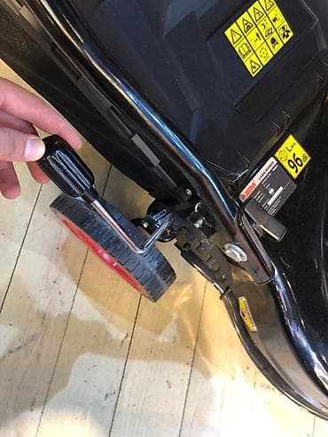 газон машина: Газонокосилка, Новый, Бензин, 2400 Вт, 4-х тактный двигатель, Бесплатная доставка — 6