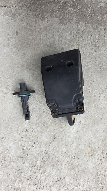 датчик надува: Расходомер Mercedes-Benz 2000 г., Германия — 3