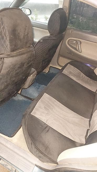 sprinter 315: Mazda 626: 1994 г., 1.8 л, Ручные, Бензин, Седан — 7