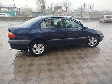 Toyota: Toyota Avensis: 2001 г., 1.8 л, Механика, Бензин, Седан — 5