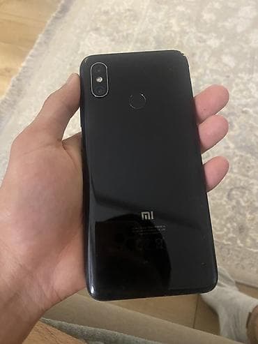 ми 7: Xiaomi, Mi 8, Б/у, 256 ГБ, цвет - Черный, 2 SIM — 3