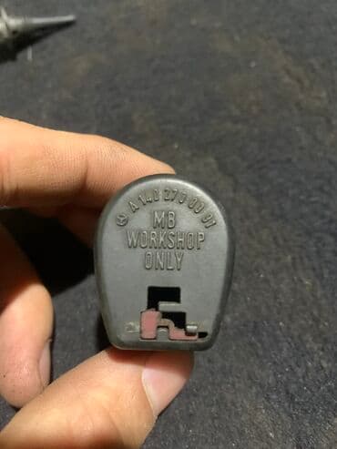 r6: Продается Крышка маслозаливной горловины Mercedes-benz Крышка — 1