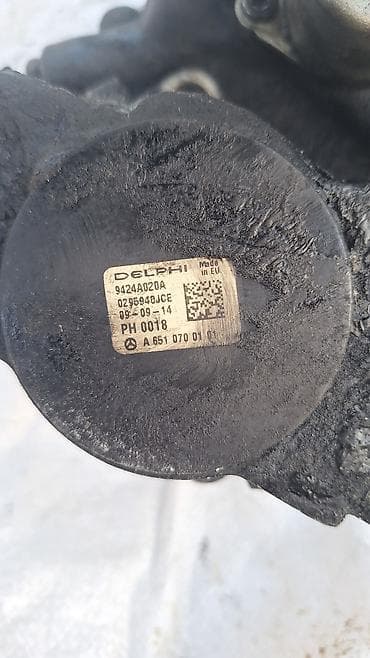 Детали салона: Топливная аппаратура Mercedes-Benz 2019 г. — 7