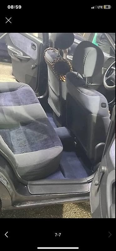 rover 623: Mazda 626: 1999 г., 2 л, Автомат, Бензин, Седан — 5