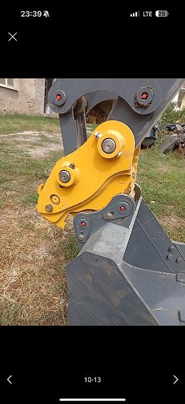 мото техники: Экскаватор, 2025 г., Колесный — 9