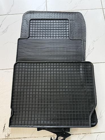 буфер колонки каракол: Накидка на панель Mercedes-Benz, цвет - Черный — 5