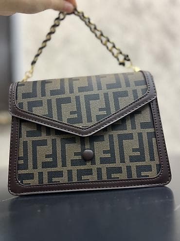 Сумки: Сумка-кроссбоди с монограммным принтом - Компактная прямоугольная — 3