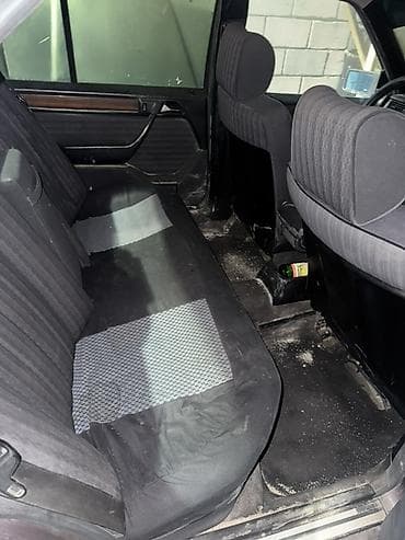 kingbeats k3: Mercedes-Benz W124: 1990 г., Седан — 4