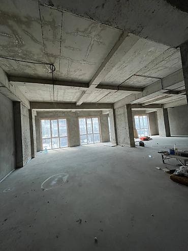 open space: Продажа офисов 195 м², Без ремонта, Без мебели, Многоэтажное здание, 2 этаж — 4