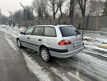 bmw 1 8: Toyota Avensis: 2002 г., 1.8 л, Механика, Бензин, Универсал — 8