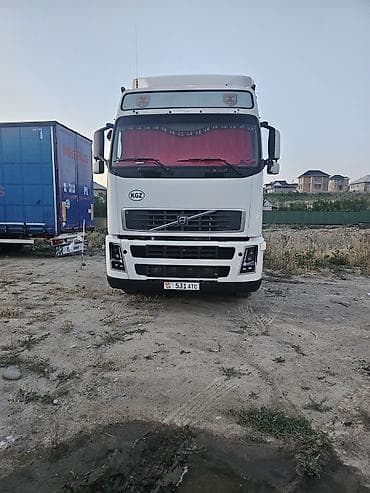 roewe rx8: Тягач, Volvo, 2002 г., Тентованный — 2