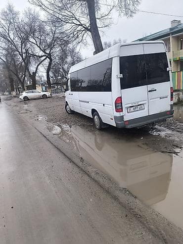 бокс сдаю: Mercedes-Benz Спринтер: 2004 г., 2.7 л, Механика, Дизель, Бус — 6