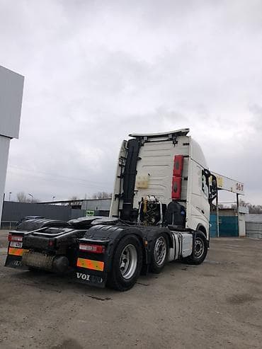 пл: Тягач, Volvo, Тентованный — 5